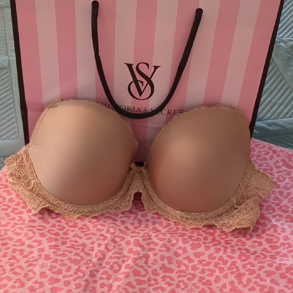 Victoria's Secret Dream Angels Lined Demi Nude Convertible 32D